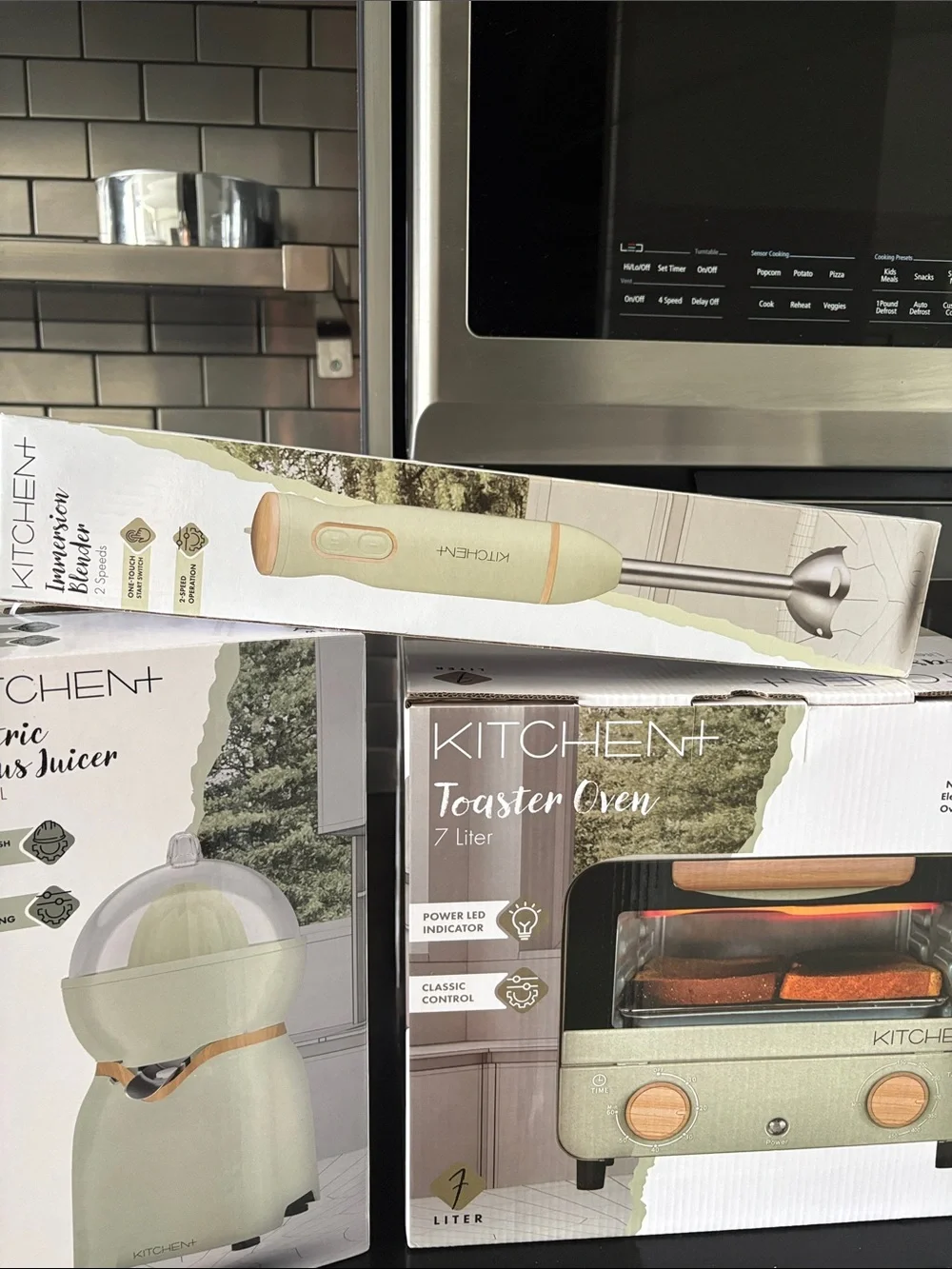 Kitchen + brand new